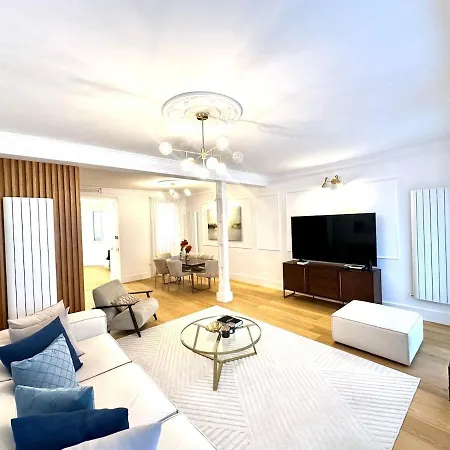 Beautiful 4 Bedrooms In